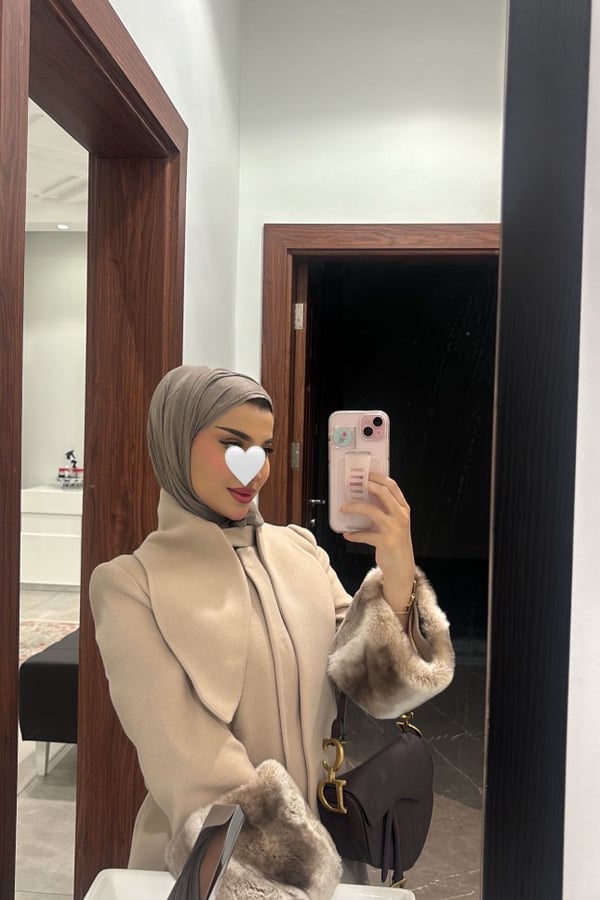 Signature Beige Cashmere vs rex 