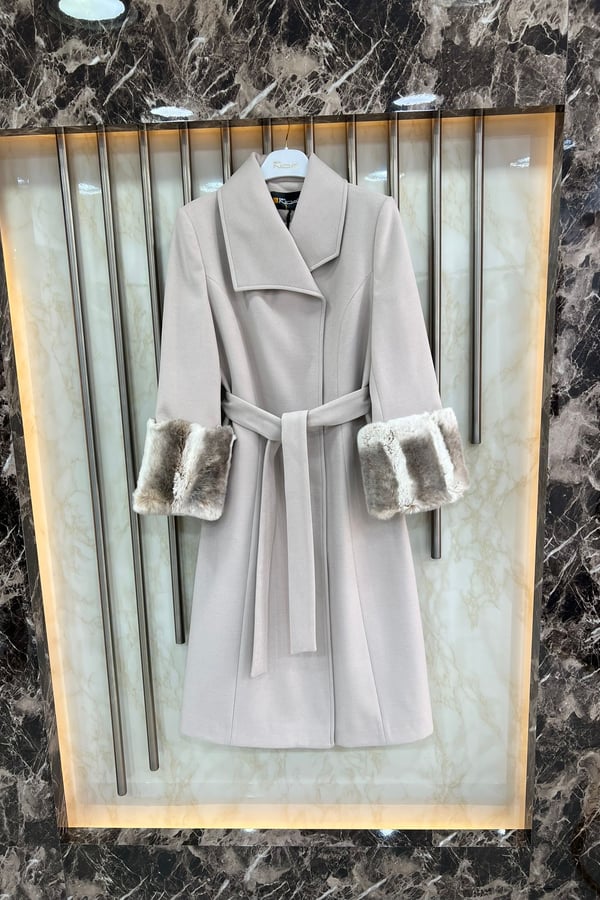 New signature beige with rex fur