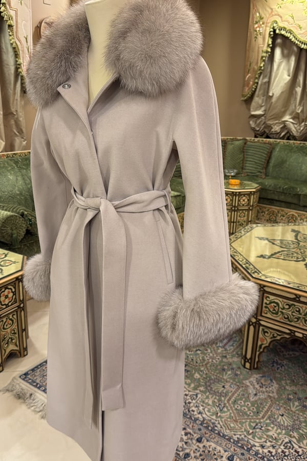 New beige fox fur on the neck and hand