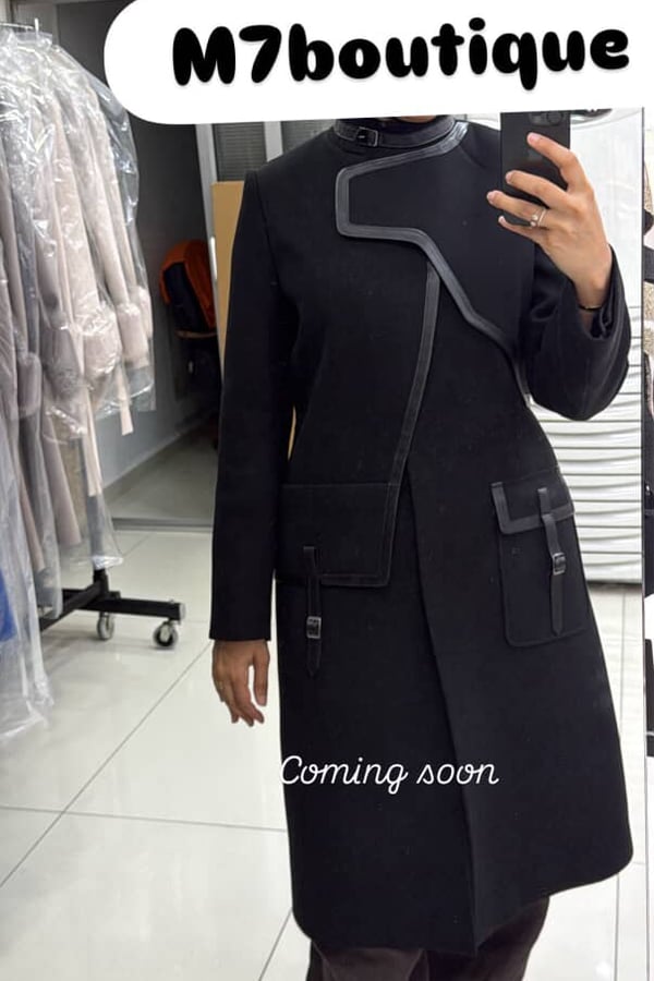 Cashmere and Leather cormer black color 